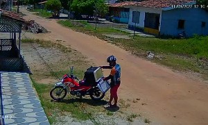 Delivery Driver Confused By Disappearing Food