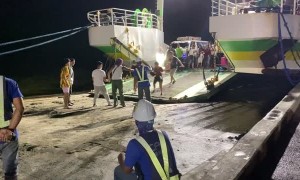 Strong Currents Make Unloading Difficult