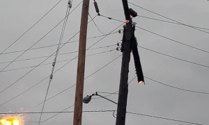 Powerline Pole Catches Fire and Falls