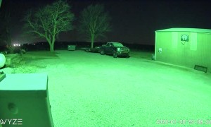 Large Fireball Captured on Security Camera in Missouri