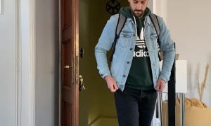 Kitty Says Welcome Home