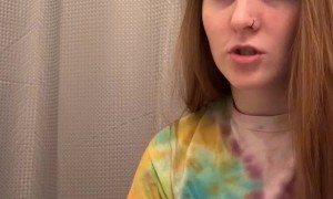 Labrador Doesn't Like Dry Shampoo