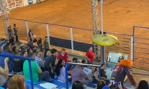 Rodeo Clown Makes A Great Escape