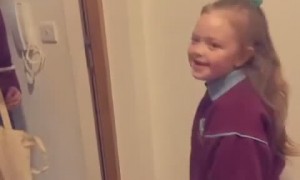  Little girl's women's day gift brings joy to neighbor's life