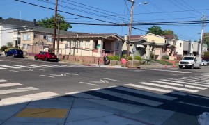 Oakland High Speed Police Chase Creates Close Call for Citizens