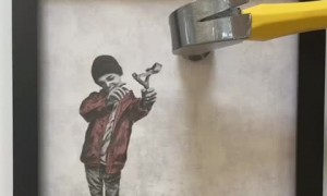 Talented artist shows his creative frame experiments 