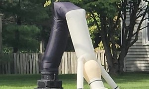 Inflatable Tube Man Has Got Some Moves