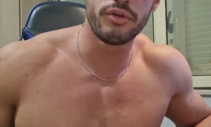 Earthquake Hits During Man's Livestream