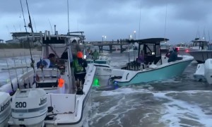 Boats Collide During US Open King Mackerel Tournament