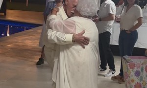 Grandparents Tear Up The Bachata Dance Floor
