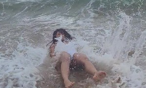 Beachgoer Slips and Falls on Rock