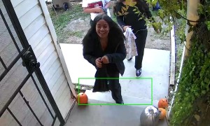 Hidden Bushman Spooks Trick or Treaters