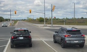 Car Uses Left Turn Lanes To Cut Traffic