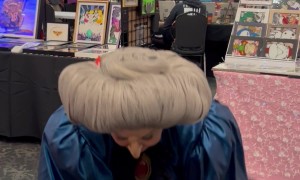 Yubaba Cosplay Cleverly Transforms