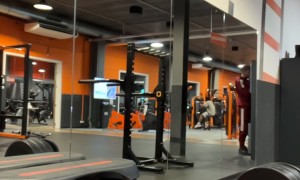 Bro Forgets To Breathe During Deadlift