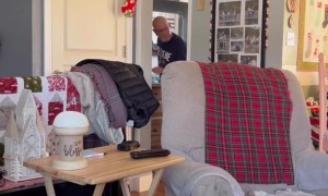 Family Plays Around With Cell Phone Stun Gun