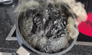 Making Tanghulu The Wrong Way