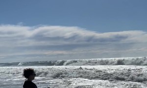 Big Waves Turn Relaxing Scene into Near Wet Experience
