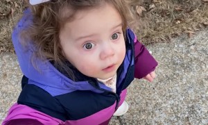 Daylight Moon Sighting Excites Girl