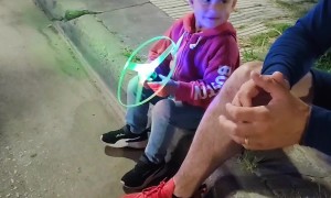 Light-Up Toy Flies Away