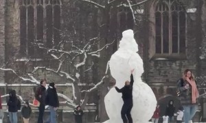 University of Toronto Students Make a Giant Snowman