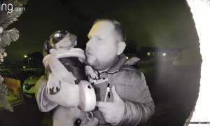 Man Improvises Oompa Loompa Song For His Dog