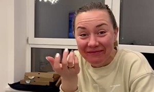 Chocolate Lab Steals Pizza Right Out of Owner's Mouth