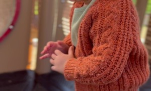 Clutched Cardigan At Ant Anatomy