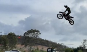 Biker shows incredible high jump with his dirk bike  