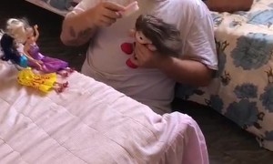 Dad Adorably Plays With Daughter