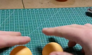 Guy Makes a Third Eye From Old Deodorant