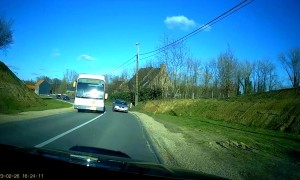 Peekaboo Crash From Overtaking Corner