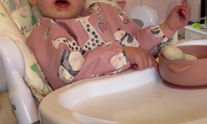 Girl Attempts to Say "Fox"