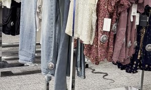 Snake Spotted Slithering Around Florida Mall