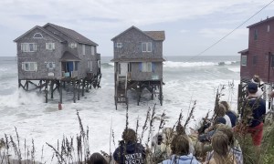 Beach House Collapses in Rodanthe, North Carolina