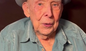 Papa Jake Announces He's Been Invited to Join Zac Brown on Stage