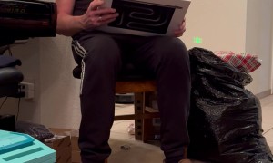 Dad Gets a Surprise Macbook Upgrade After 10 Years