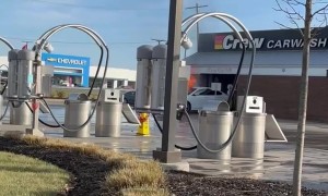 Car On Fire Spotted at Car Wash