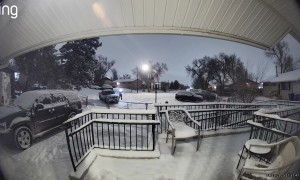 Pizza Delivery Man Twerks For Customers