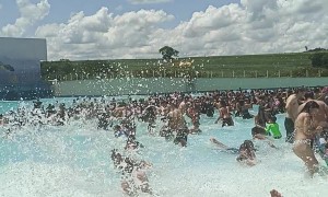 Fast Thinking Lifeguard Saves Child From Wave