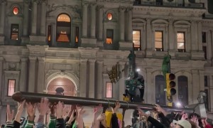 Superbowl Crossing-light Carry