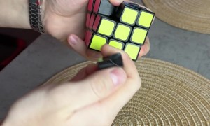 DIY Pepper Mill Made From Rubik's Cube