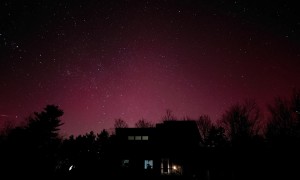 Northern Lights Frame New Hampshire House