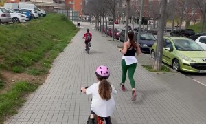 Man Falls From Bike Filming Girlfriend Running