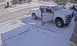 Texan Woman Unexpectedly Falls on Ice