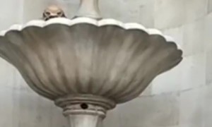 Harry Potter Easter Egg In Fountain At Universal's Epic Universe