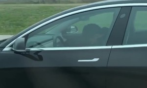 Tesla Driver Appears to Sleep on Autopilot