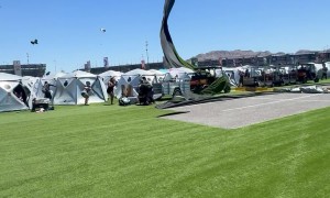 (396288318) Winds Pick Up At Vegas Music Festival - XL1