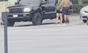Argument at Light Turns to Car Mirror Broken Off