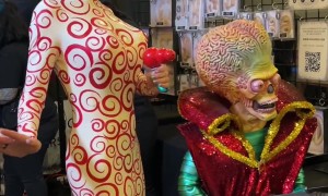 Mars Attacks Makeup Demo at Monsterpalooza